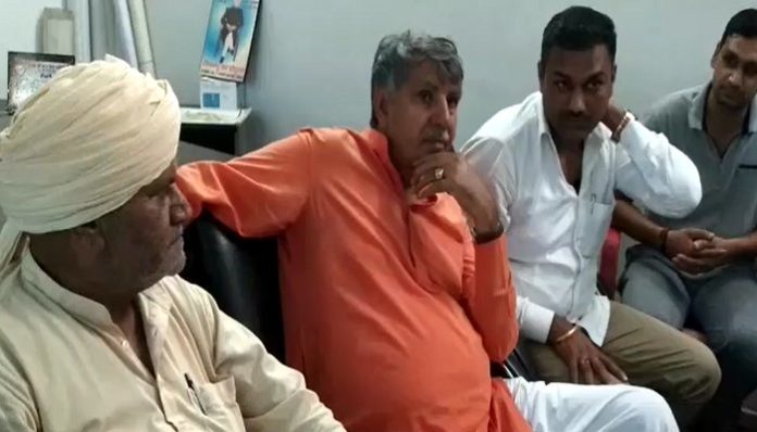 BJP MP 1 BJP MP 1