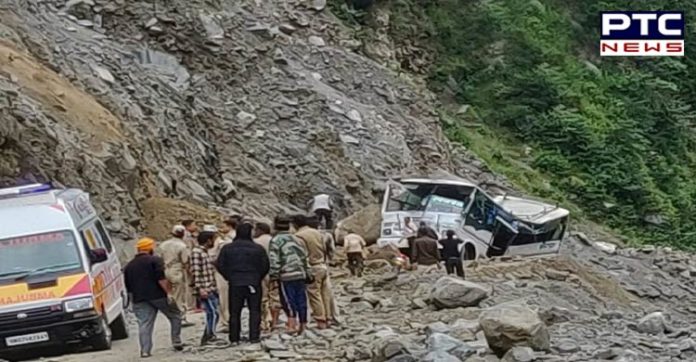 Uttarakhand: 7 passengers died as a boulder fell on their bus at Lambagad slide zone on Badrinath Highway Uttarakhand: 7 passengers died as a boulder fell on their bus at Lambagad slide zone on Badrinath Highway