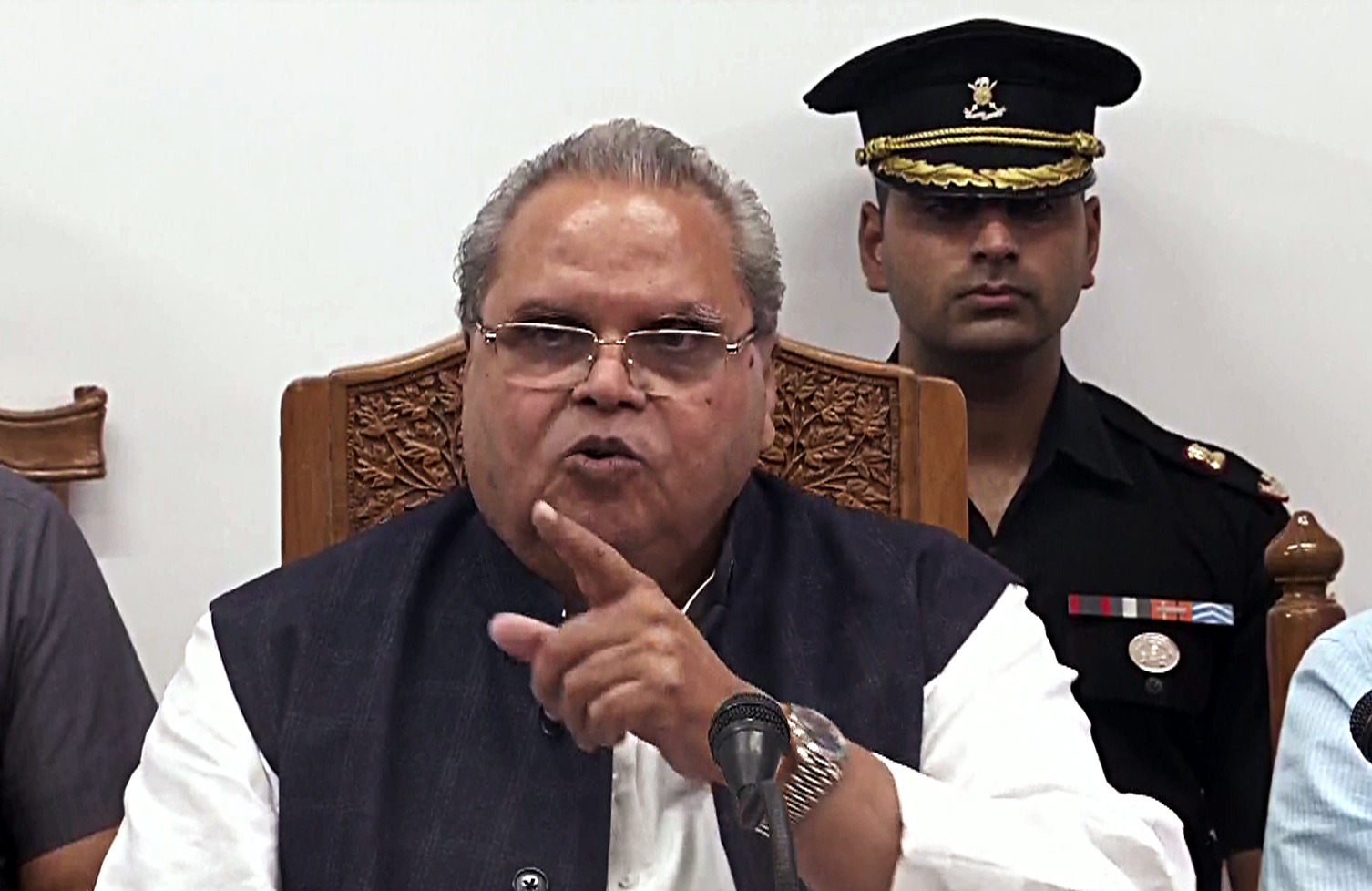 Satya Pal Malik announces 50 new colleges for J&K