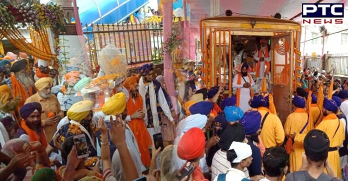 550th Parkash Purab: International Nagar Kirtan will be Kolkata only for today 550th Parkash Purab: International Nagar Kirtan will be Kolkata only for today