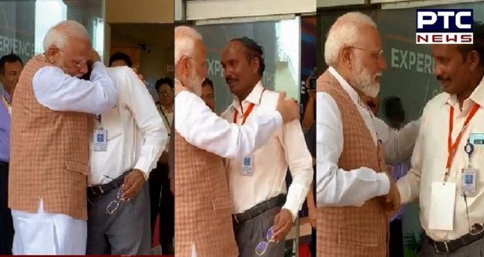 Chandrayaan 2: PM Narendra Modi hugs ISRO Chief K Sivan after he broke down Chandrayaan 2: PM Narendra Modi hugs ISRO Chief K Sivan after he broke down