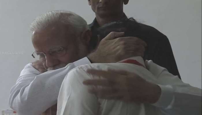 मिशन पूरा न होने पर भावुक हुए ISRO चीफ, PM ने पीठ थपथपाकर बढ़ाया हौसला (VIDEO)