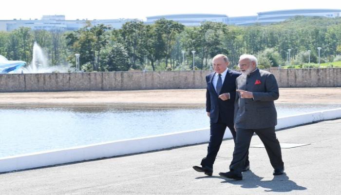 रूस-भारत के बीच कई समझौते, पुतिन बोले- हमेशा मोदी के संपर्क में रहता हूं