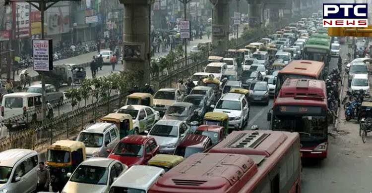 Delhi: Odd-Even scheme comes into effect as pollution levels worsen