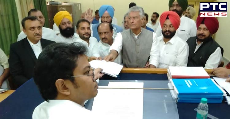 Punjab Bypolls: Congress candidate Ramindra Awla files nomination from Jalalabad