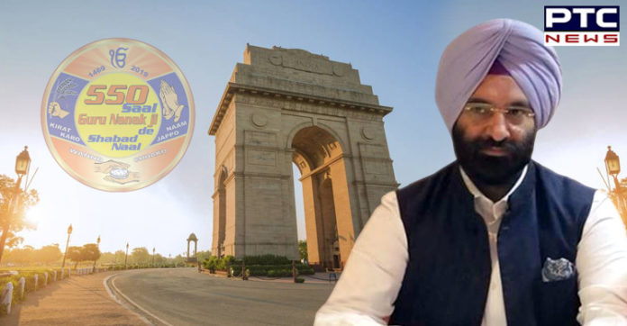 Human chain at India Gate to promote 550th birth anniversary of Guru Nanak Dev Ji Human chain at India Gate to promote 550th birth anniversary of Guru Nanak Dev Ji