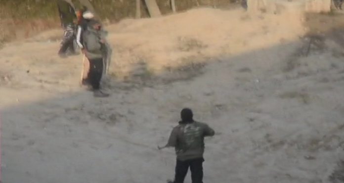 Anantnag encounter: Three terrorists killed, Army jawan injured Anantnag encounter: Three terrorists killed, Army jawan injured