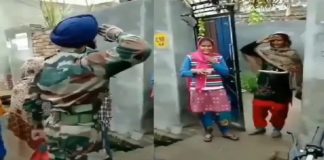 WATCH: Soldier salutes mother after returning from duty, she salutes back