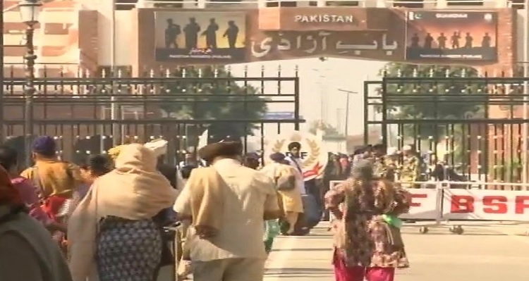 Punjab: Jatha of 1,303 Sikh pilgrims leaves for Nankana Sahib in Pakistan from Attari-Wagah border
