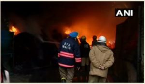 Delhi Mundka Area Furniture godown Fire , 21 fire brigade tenders present