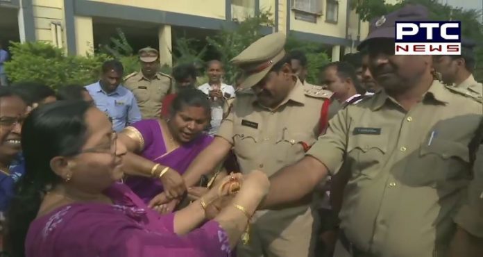Hyderabad Horror: Neigbours of the woman veterinarian, tie rakhi to Police personnel Hyderabad Horror: Neigbours of the woman veterinarian, tie rakhi to Police personnel
