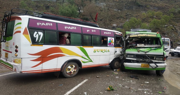 Jammu road accident: 17 people injured as two buses collide [PHOTOS]