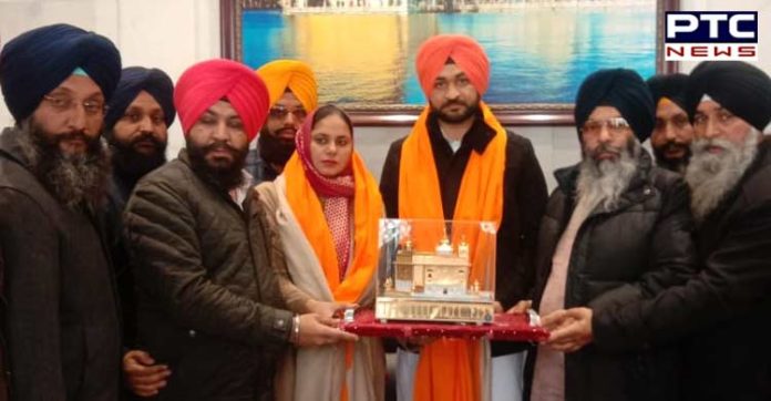 ਹਰਿਆਣਾ ਦੇ ਖੇਡ ਮੰਤਰੀ ਅਤੇ ਸਾਬਕਾ ਹਾਕੀ ਖਿਡਾਰੀ ਸੰਦੀਪ ਸਿੰਘ ਸਚਖੰਡ ਸ੍ਰੀ ਹਰਿਮੰਦਰ ਸਾਹਿਬ ਵਿਖੇ ਹੋਏ ਨਤਮਸਤਕ Haryana Sport Minister and Former Hockey Player Sandeep Singh At Golden Temple, Amritsar