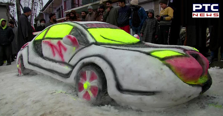 Kashmiri youth crafts snow car in Srinagar, locals make beeline to catch a glimpse [PHOTOS]