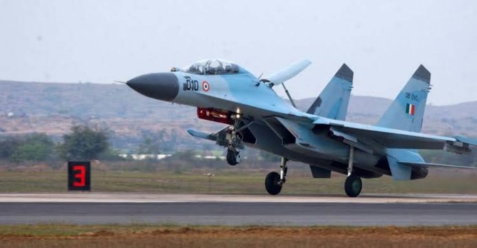 BrahMos Sukhoi-30 MKI squadron | Air Chief Marshal RKS Bhadauria BrahMos Sukhoi-30 MKI squadron | Air Chief Marshal RKS Bhadauria