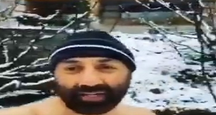 Sunny Deol takes bath in freezing Manali