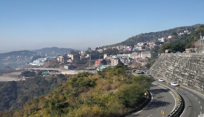 कोरोना वायरस: हिमाचल में दो मामलों की पुष्टि, प्रदेश की सीमाएं सील, वापस भेजे पर्यटकों के 600 वाहन