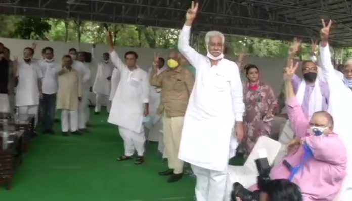 Rajasthan Crisis LIVE Updates Congress Legislative Party Meeting (3) Rajasthan Crisis LIVE Updates | Congress Legislative Party Meeting