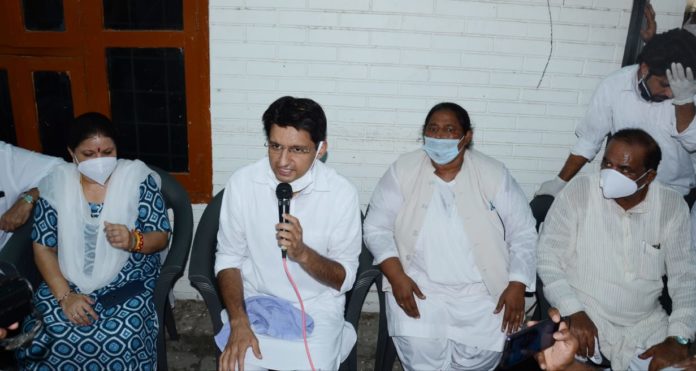 Using government machinery in elections will not bring success Deepender Hooda.