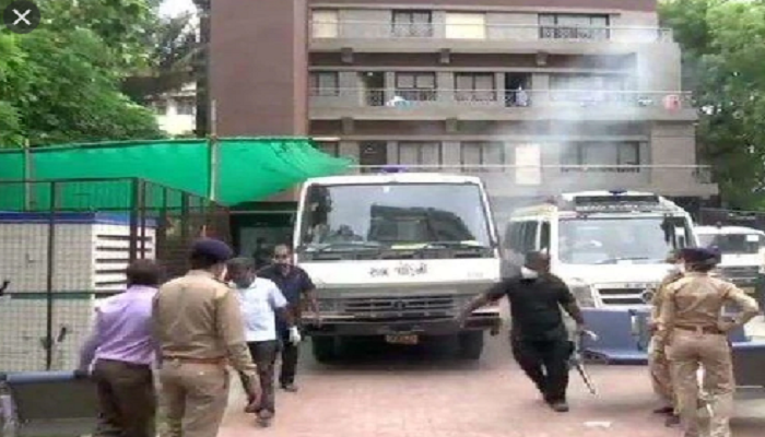 अहमदाबाद के अस्पताल में आग लगने से 8 मरीजों की मौत, घटना पर पीएम मोदी ने जताया शोक