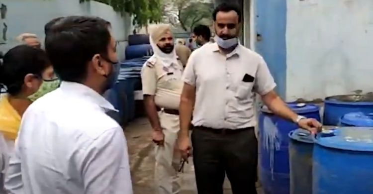 Punjab: Excise Department raids 3 factories in Dera Bassi, seizes 27,600 litres of illicit chemicals