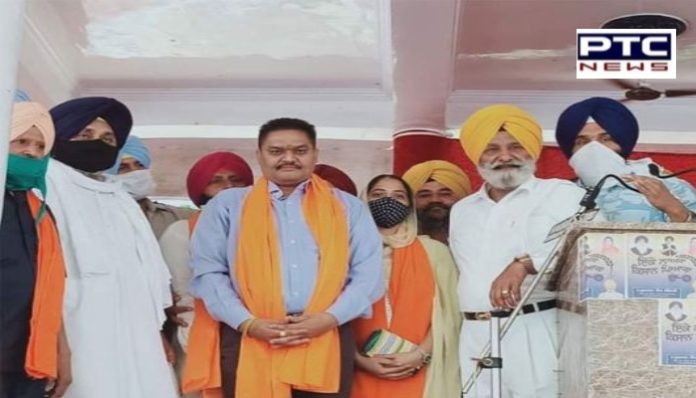 ਗੁਰਦਾਸਪੁਰ 'ਚ ਭਾਜਪਾ ਦੇ 4 ਐੱਮ.ਸੀ. ਪਾਰਟੀ ਛੱਡ ਕੇ ਸ਼੍ਰੋਮਣੀ ਅਕਾਲੀ ਦਲ 'ਚ ਹੋਏ ਸ਼ਾਮਲ
