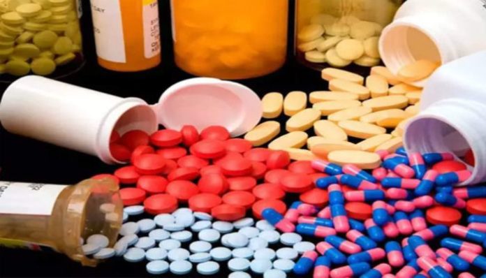 Haryana Police seizes 15K tablets of banned medicines, two held (3) Haryana Police seizes 15K tablets of banned medicines, two held (1)