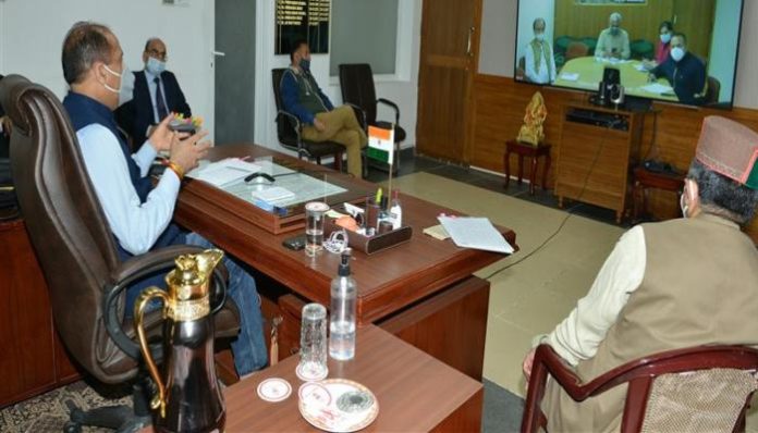 Senior doctors must daily visit Covid-19 patients to ensure proper treatment says CM Senior doctors must daily visit Covid-19 patients to ensure proper treatment says CM