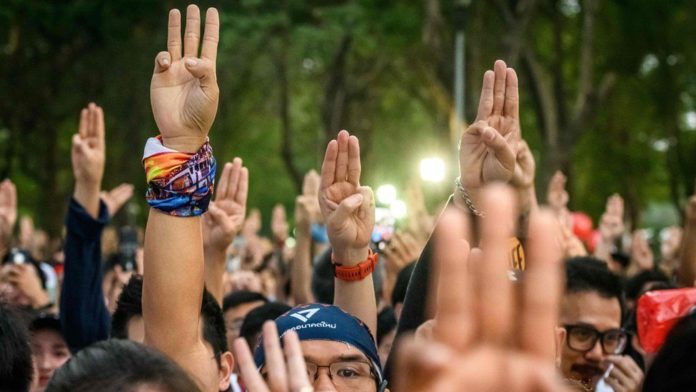 The three-finger salute The three-finger salute