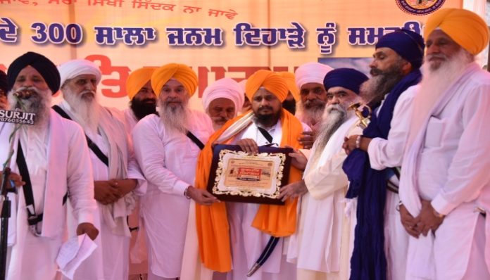 ਭਾਈ ਤਾਰੂ ਸਿੰਘ ਜੀ ਦਾ 300 ਸਾਲਾ ਜਨਮ ਦਿਹਾੜਾ ਸ਼੍ਰੋਮਣੀ ਕਮੇਟੀ ਨੇ ਉਤਸ਼ਾਹ ਨਾਲ ਮਨਾਇਆ