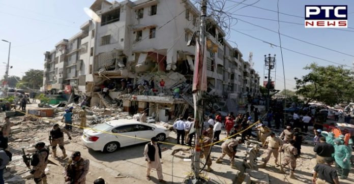 Bomb blast 2 Pakistan : Bomb blast in a building in Karachi ,3 Killed, 15 Injured