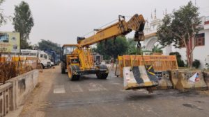 Barnala: Farmers to head for Delhi from Badbar Toll Plaza dhol vaja ke
