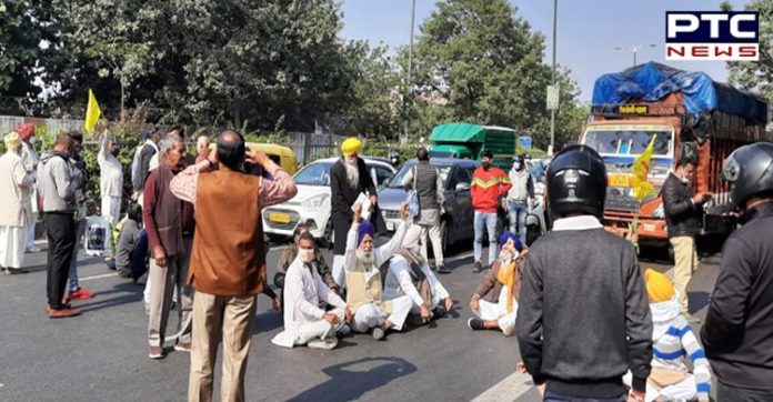 Farmers Ptotest Delhi 2 Farmers Protest In Delhi : Farmers Ptotest near Gurdwara Guru Majnu Ka Tila in Delhi