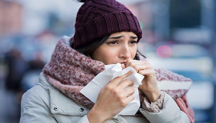 सर्दियों में कोल्ड और कफ से बचने के 10 उपाय