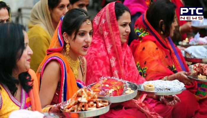 Karwa Chauth 2020 : Karwa Chauth festival of Suhagans celebrated the India today
