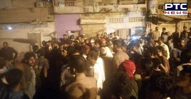 Karachi: Mob vandalizes Hindu temple, Muslims come to rescue