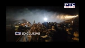 Farmers Protest : Punjab farmers at Delhi border , Police use tear gas shells at Delhi