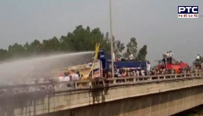farmers water cannon 1 Farm bills: Haryana Police uses water cannon on farmers Chandigarh-Delhi highway