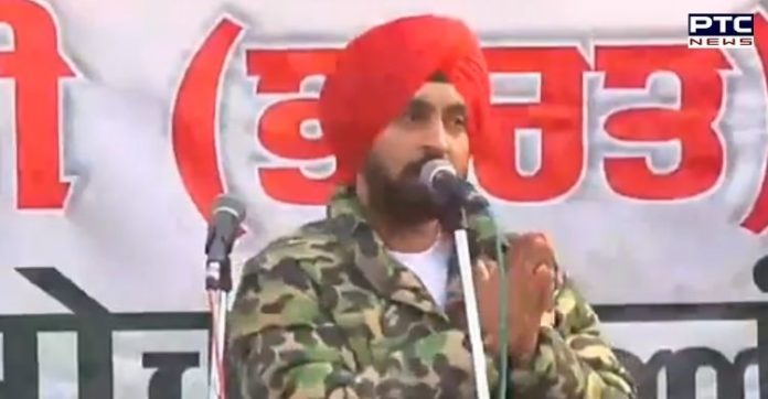 Kangana Ranaut mocked Diljit Dosanjh for holidaying abroad amid farmers protest against farm laws 2020, Dosanjha replied. Kangana Ranaut mocked Diljit Dosanjh for holidaying abroad amid farmers protest against farm laws 2020, Dosanjha replied.