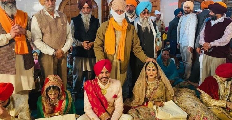 Punjab singer Jass Bajwa is now married [PHOTOS]