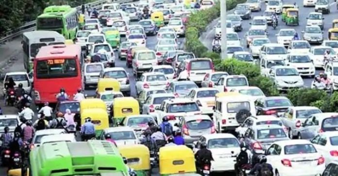Farmers protest: 'Delhi autorickshaws and taxis won't go on strike' Farmers protest: 'Delhi autorickshaws and taxis won't go on strike'