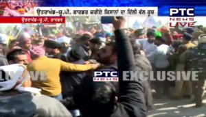 Uttarakhand farmers protest , break police barricade in Kashipur to march Delhi