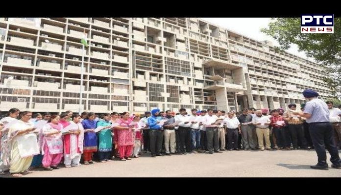 punjab secretariat Employees 1 Punjab Secretariat, Director and all District Offices Clerical employees holiday on December 8