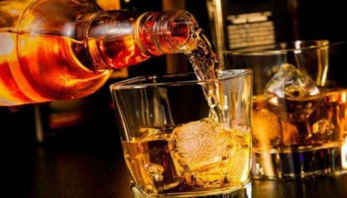 10 People Died by drinking poisonous liquor in MP (3) Poisonous liquor