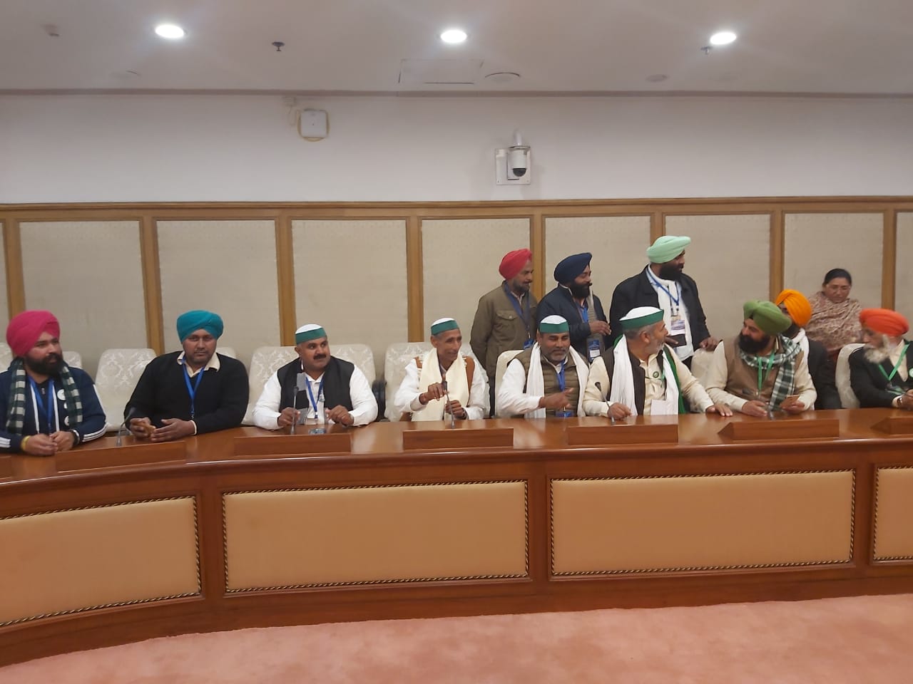 11th round of meeting between farmers and Centre inconclusive as Narendra Singh Tomar asked farmers to reconsider proposal for suspending farm laws 2020.