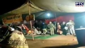 Farmers Protest at Ghazipur border , electricity cut off, heavy police presence