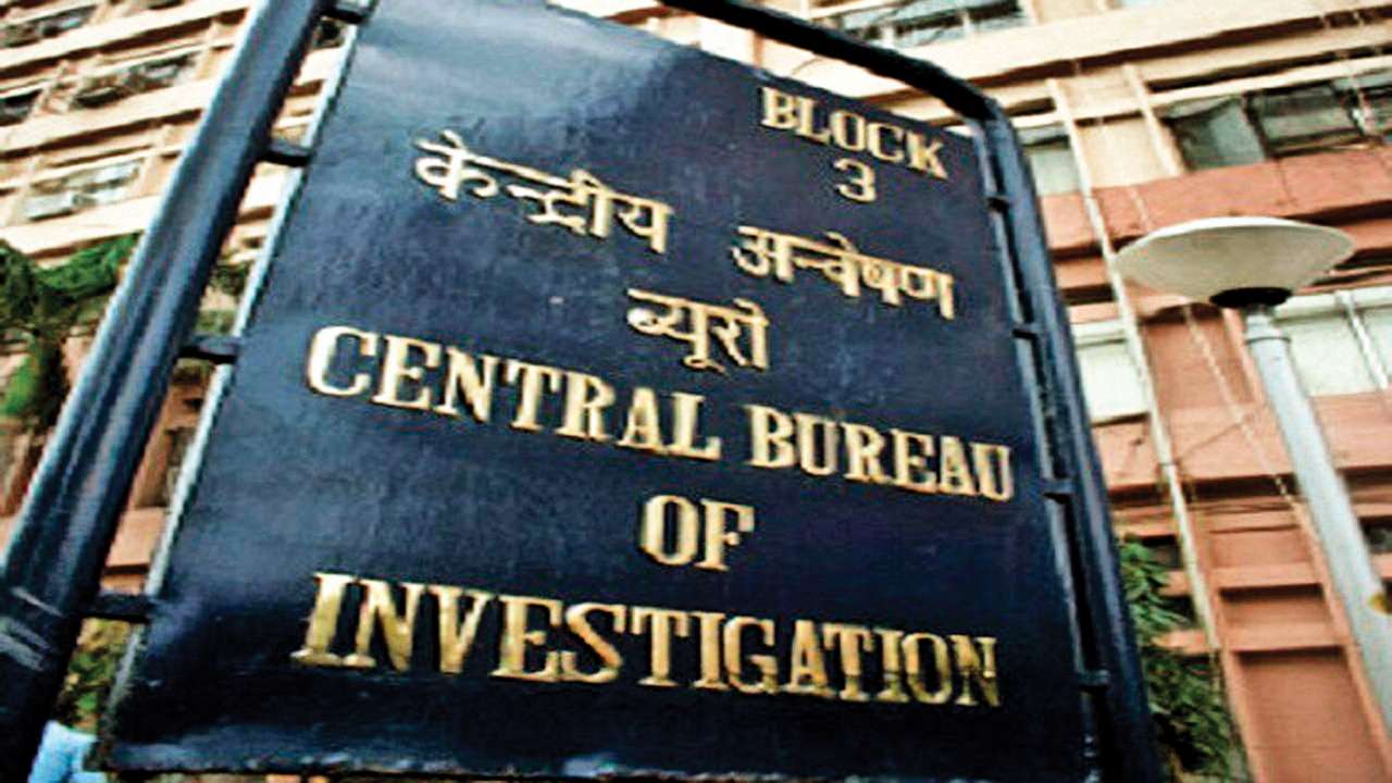 CBI books its 4 personnel for taking bribe from bank fraud accused