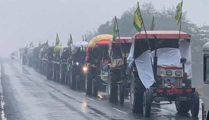 SAD urges Centre not to violate constitution by stopping farmers' Tractor march SAD urges Centre not to violate constitution by stopping farmers' Tractor march