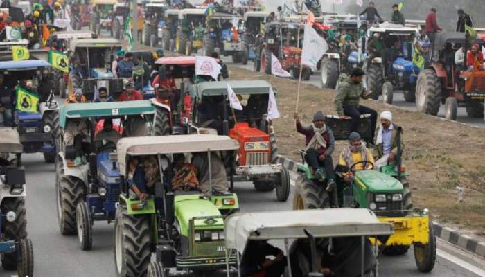 Delhi Police Farmers Meeting: Delhi Police suggested routes in outer Delhi for farmers' tractor march on Republic Day 2021, farm leader said.