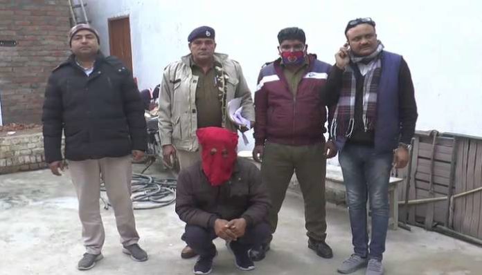 One person arrested with fake currency in Sirsa of Haryana (2) Fake Note